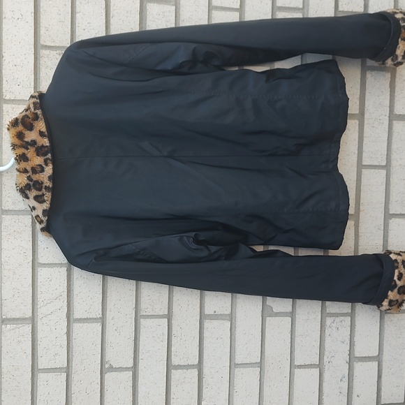 Leopard/black 🧥 - Picture 8 of 9